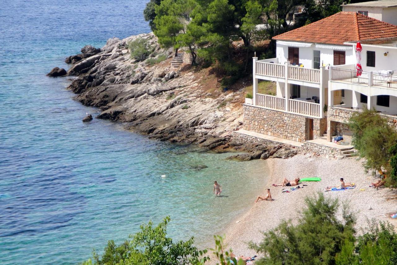Appartement Seaside Secluded Cove Torac, Hvar - 581 Gdinj